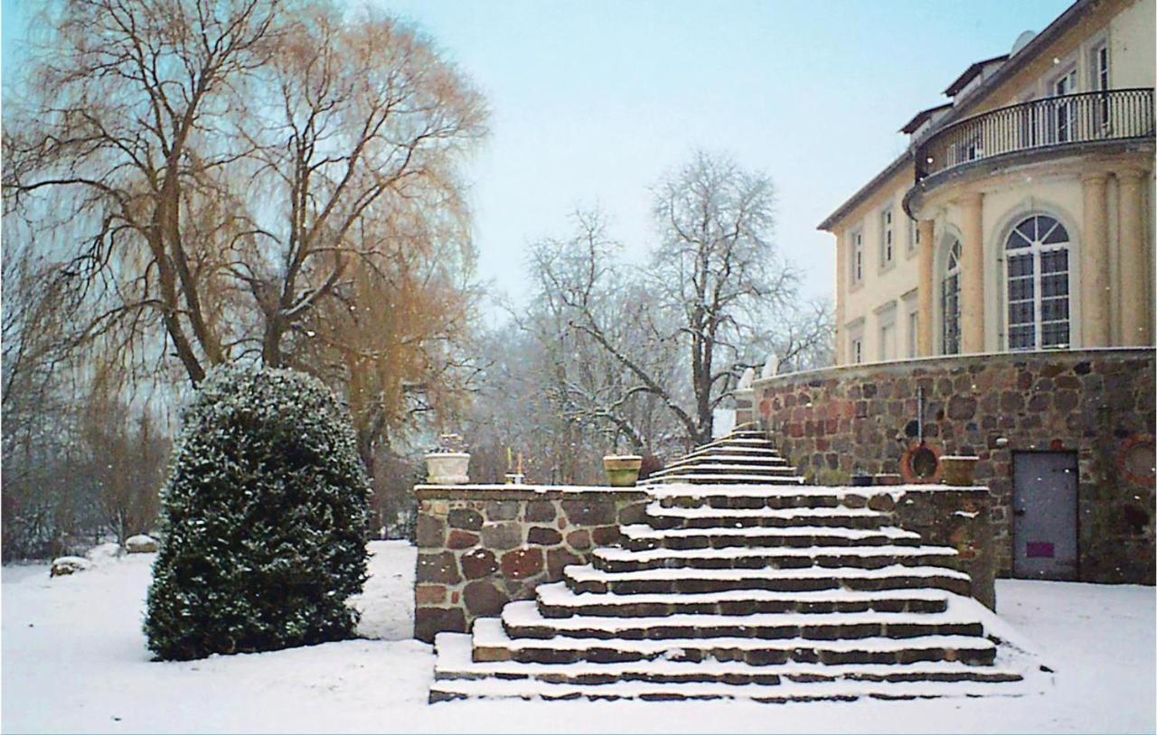 Herrenhaus Luebbenow Екстер'єр фото