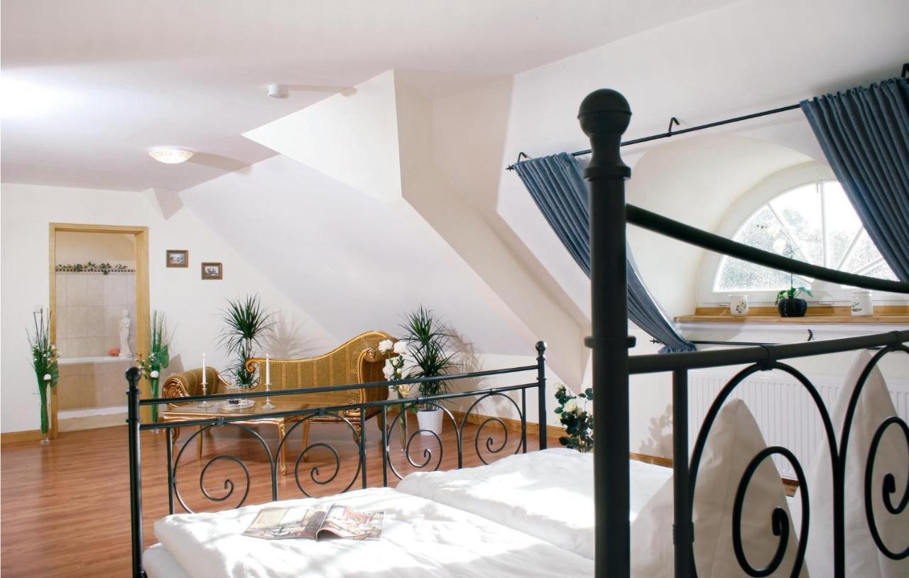 Herrenhaus Luebbenow Екстер'єр фото