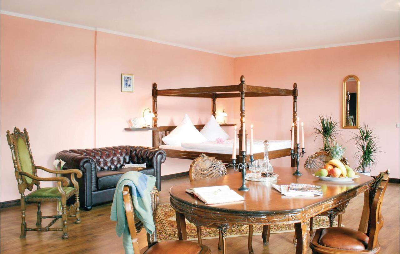 Herrenhaus Luebbenow Екстер'єр фото